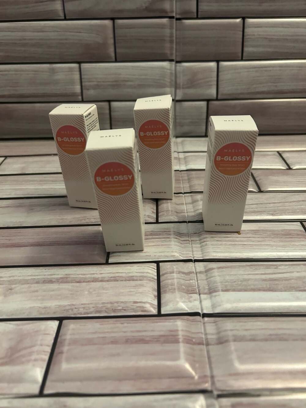 Maelys B-Glossy Smoothing Body Serum Size 10ml Bundle